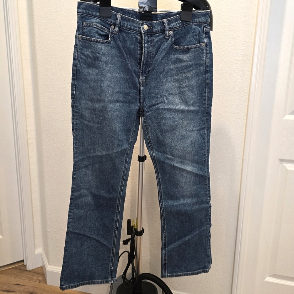 Uniqlo Womens Slim Flared High Rise Jeans